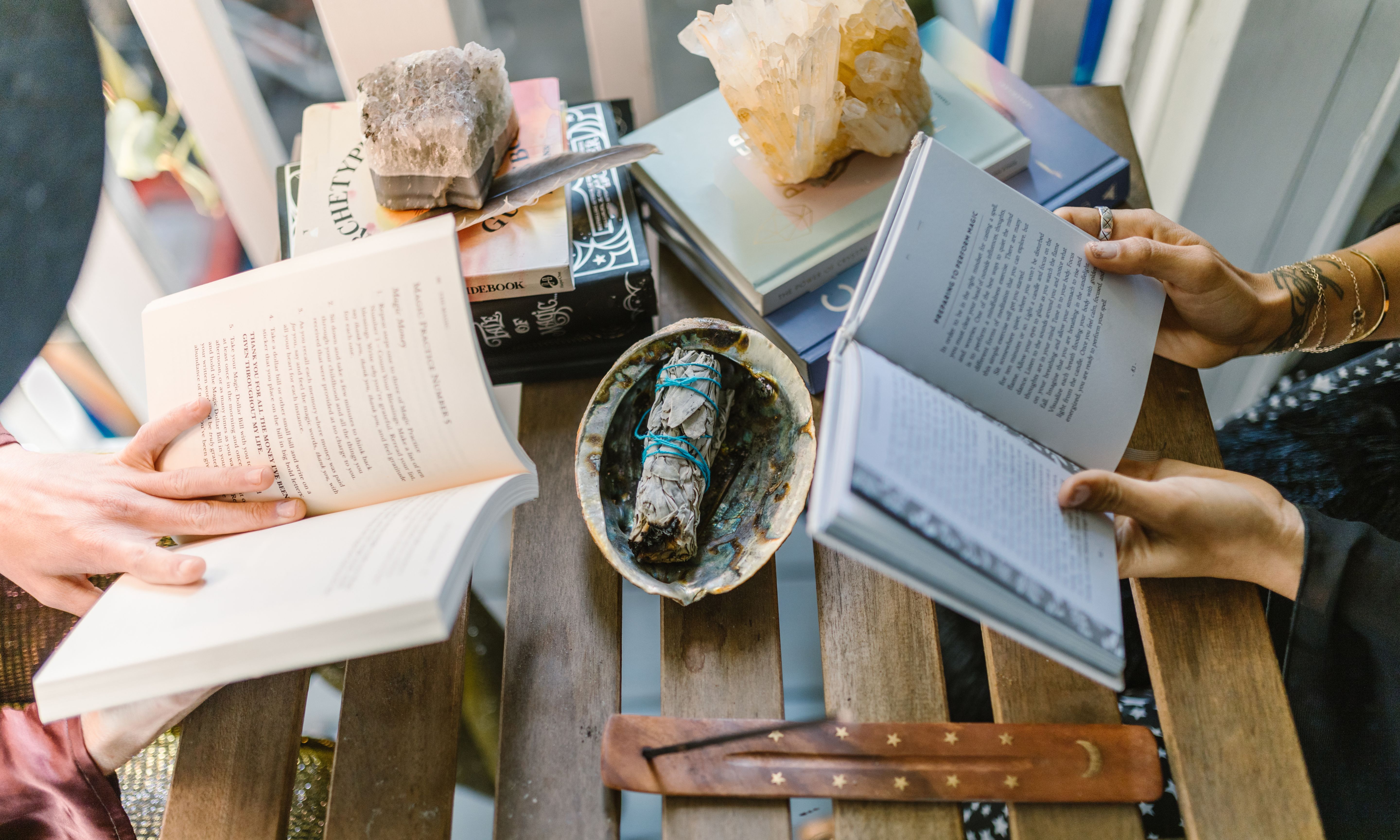Clairvoyance vs. Intuition: What’s the Difference?